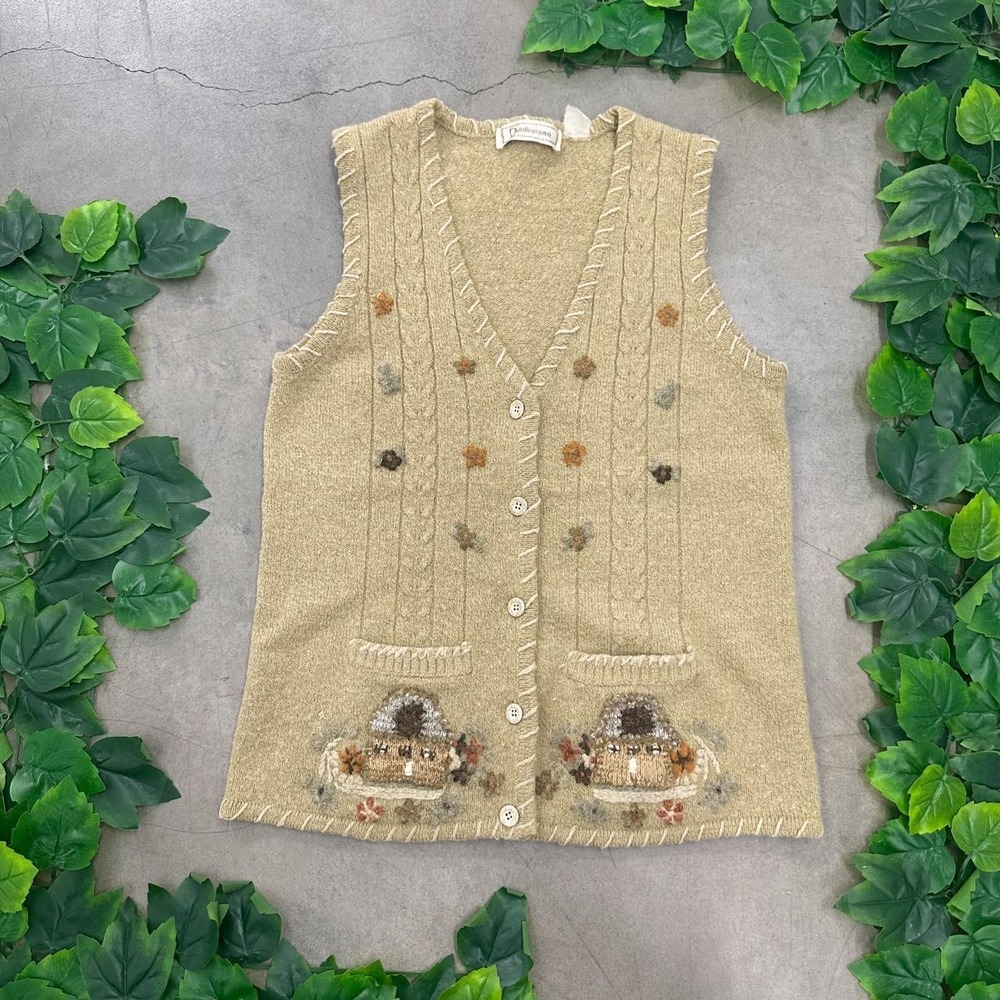 Cottage Floral Cable Knit Sweater Vest